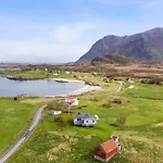 Holiday home Strandhus Med Panoramautsikt *
