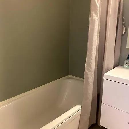 Strandhus Med Panoramautsikt Nyaraló Sand