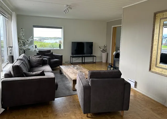 Strandhus Med Panoramautsikt *
